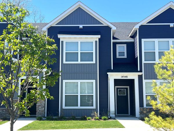14548 Twin Lakes Circle, Burnsville, MN 55306
