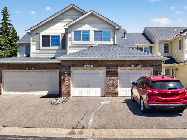 2162 Water Lilly Lane, Unit 1002, Eagan, MN 55122