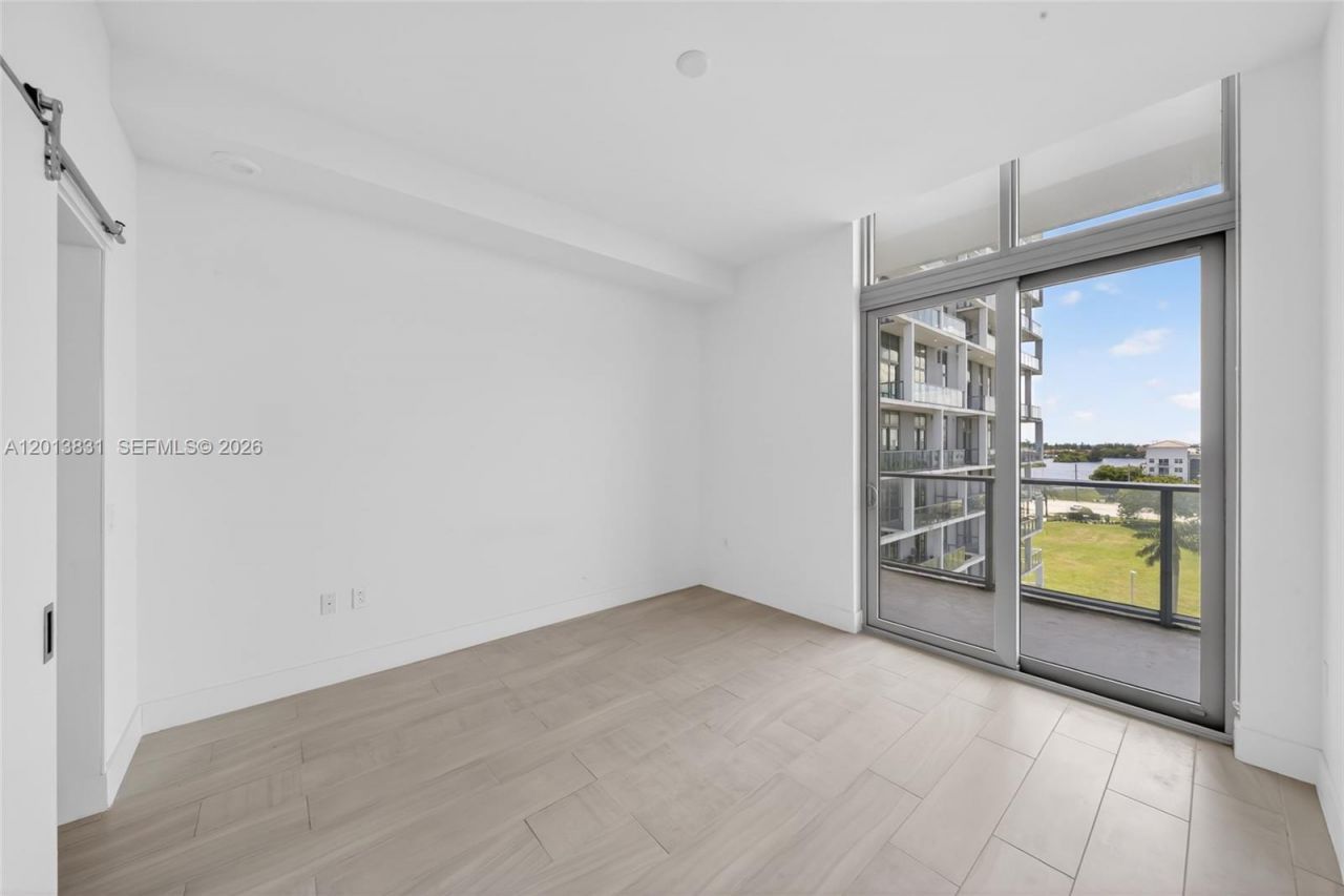 2000 Metropica Way , Unit 615, Sunrise, FL 33323 Photo