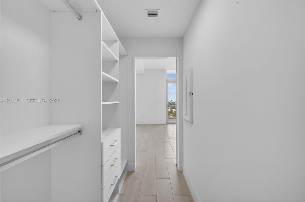2000 Metropica Way , Unit 615, Sunrise, FL 33323 Photo