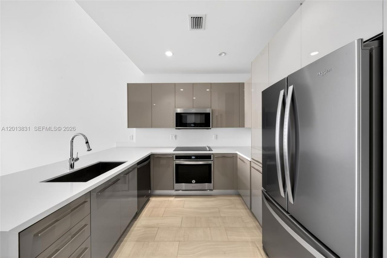 2000 Metropica Way , Unit 615, Sunrise, FL 33323 Photo