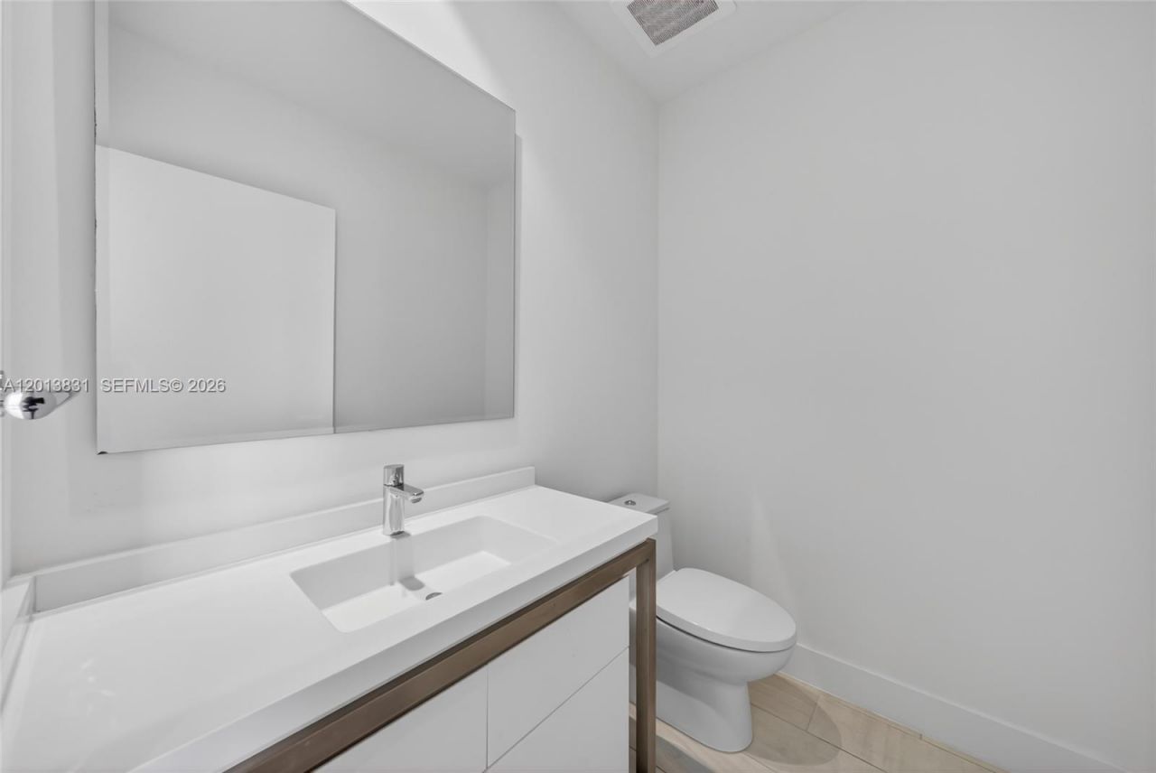 2000 Metropica Way , Unit 615, Sunrise, FL 33323 Photo