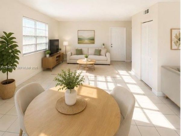 651 NW 42nd Ct , Unit 214, Deerfield Beach, FL 33064