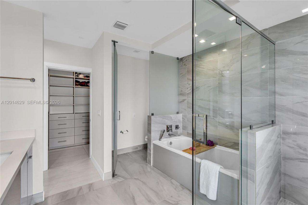 6100 N Ocean Dr , Unit 3N, Hollywood, FL 33019 Photo