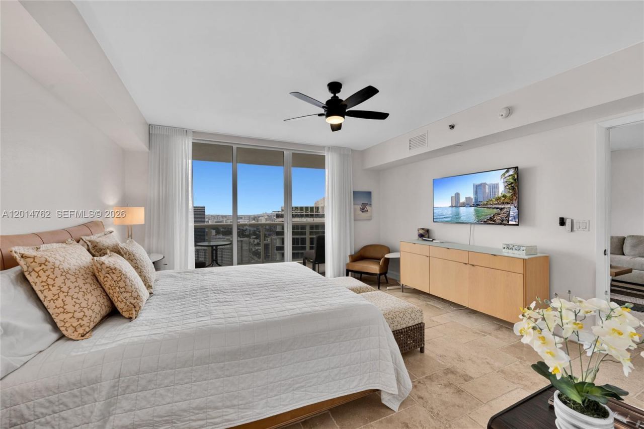 1830 S Ocean Dr, Unit 4504, Hallandale Beach, FL 33009 Photo