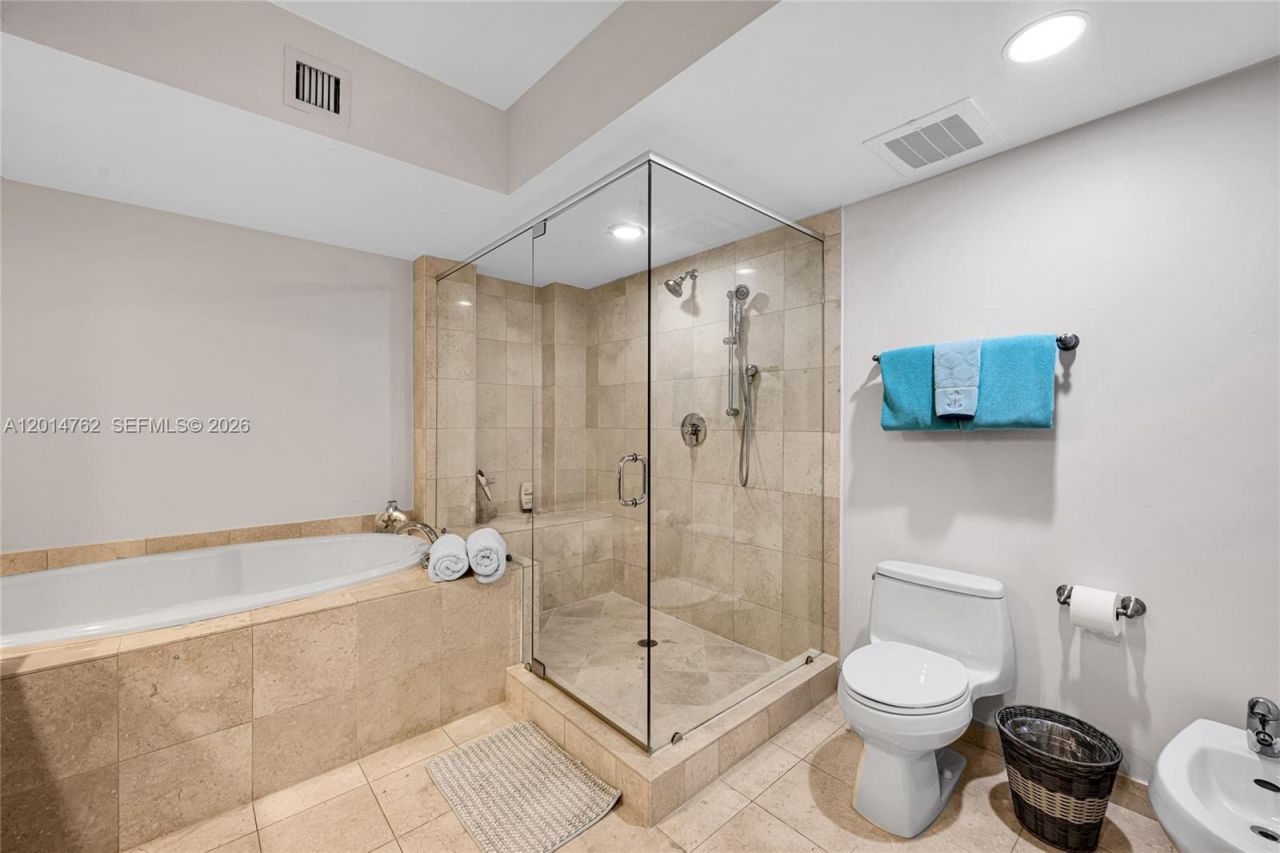 1830 S Ocean Dr, Unit 4504, Hallandale Beach, FL 33009 Photo