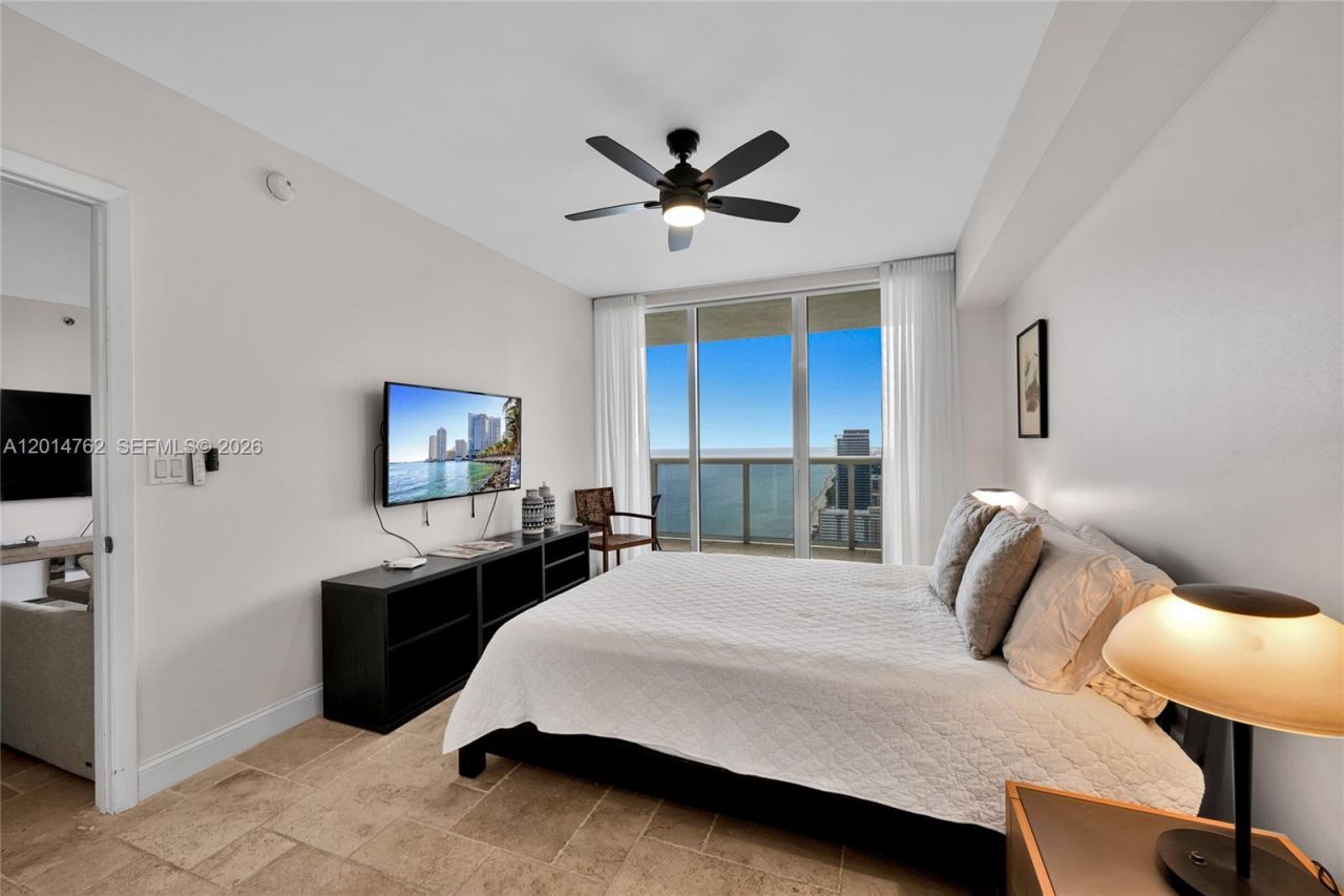 1830 S Ocean Dr, Unit 4504, Hallandale Beach, FL 33009 Photo