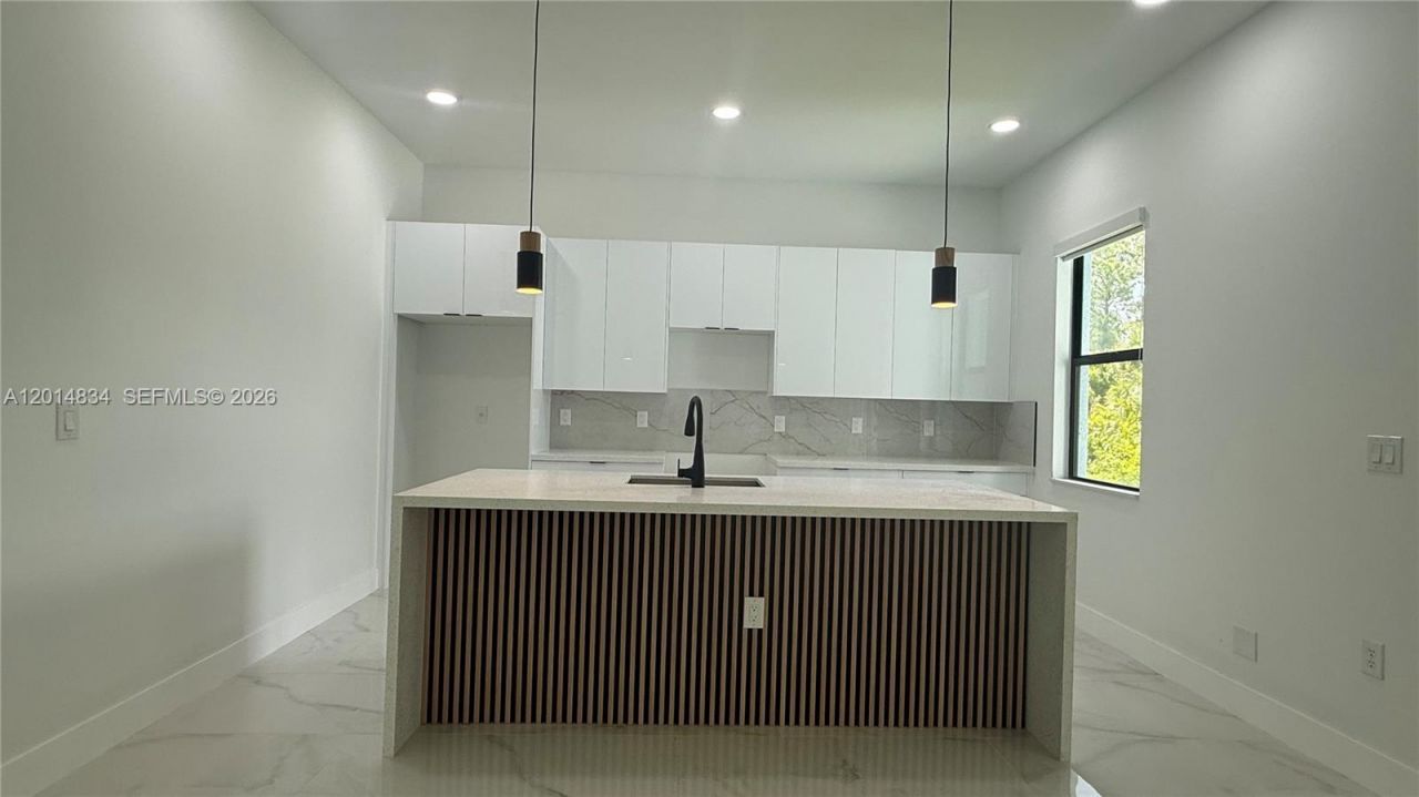 626 Beach Ave S, Lehigh Acres, FL 33974 Photo