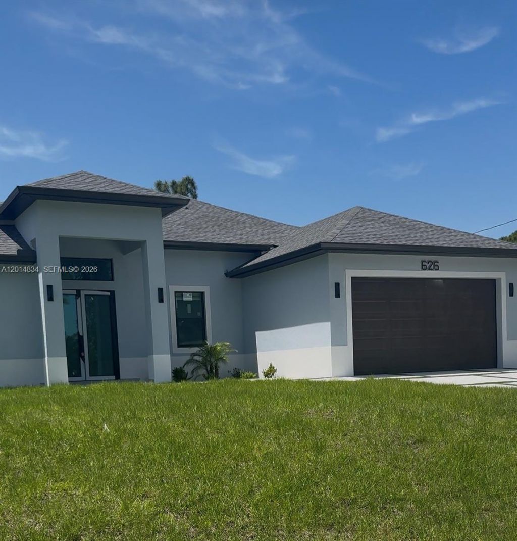 626 Beach Ave S, Lehigh Acres, FL 33974 Photo