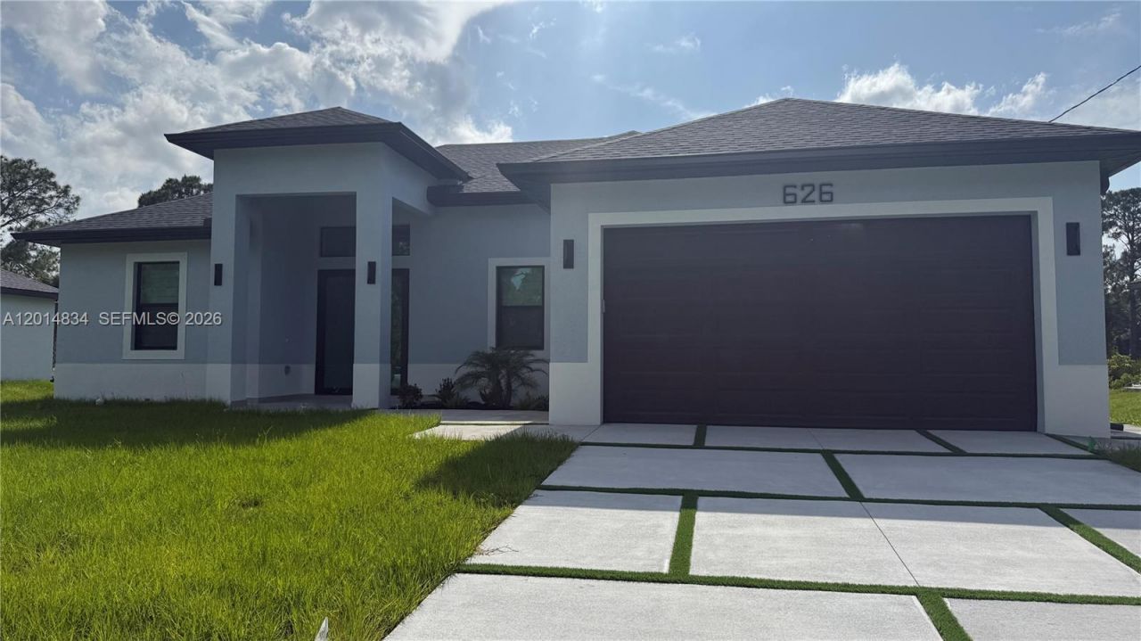 626 Beach Ave S, Lehigh Acres, FL 33974 Photo