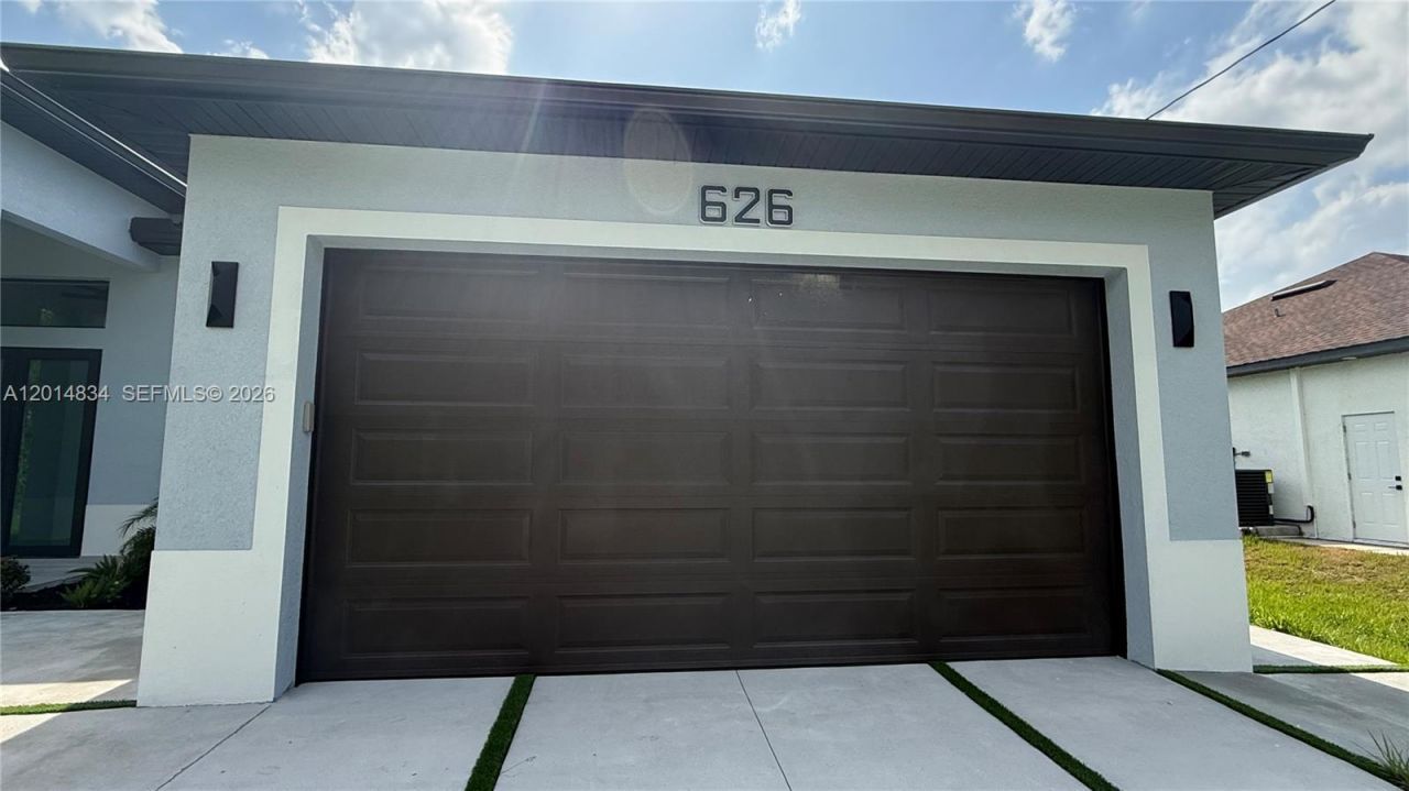 626 Beach Ave S, Lehigh Acres, FL 33974 Photo