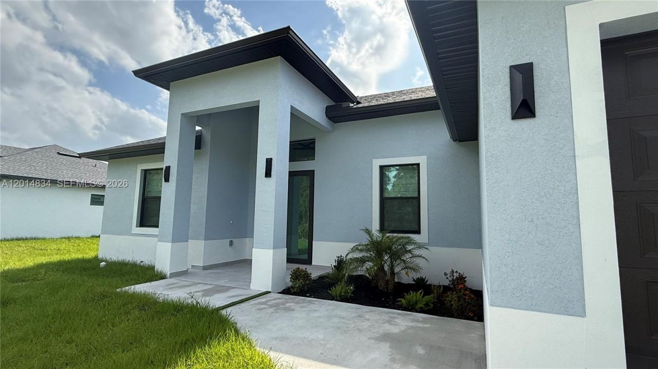 626 Beach Ave S, Lehigh Acres, FL 33974 Photo
