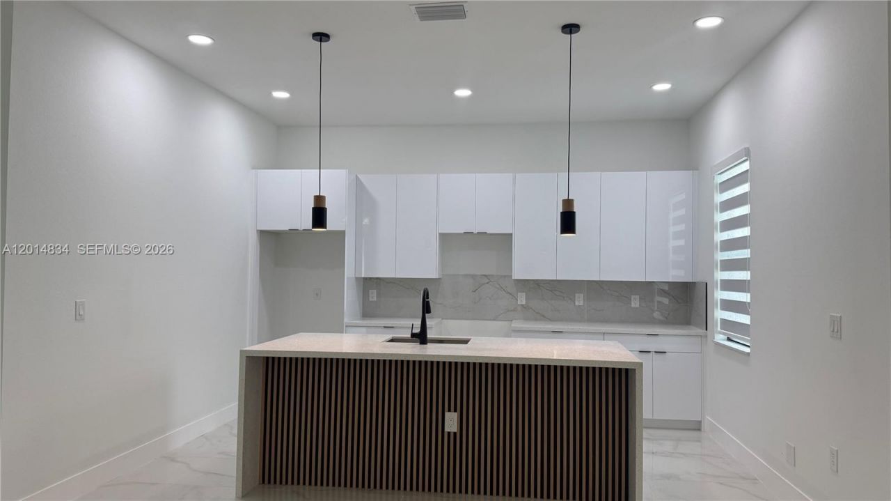 626 Beach Ave S, Lehigh Acres, FL 33974 Photo