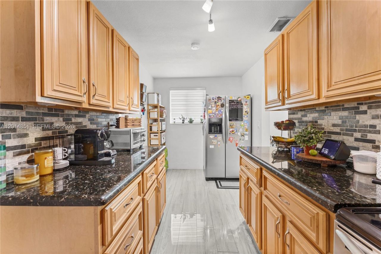 4230 SW 111th Ave, Miami, FL 33165 Photo