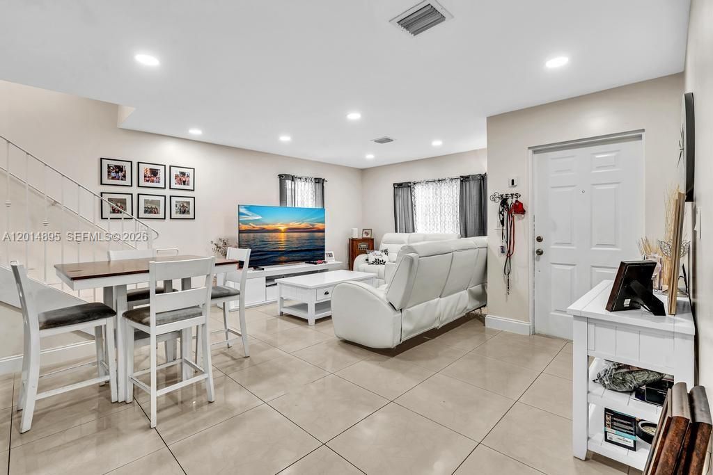 225 NW 14th Ave, Fort Lauderdale, FL 33311 Photo