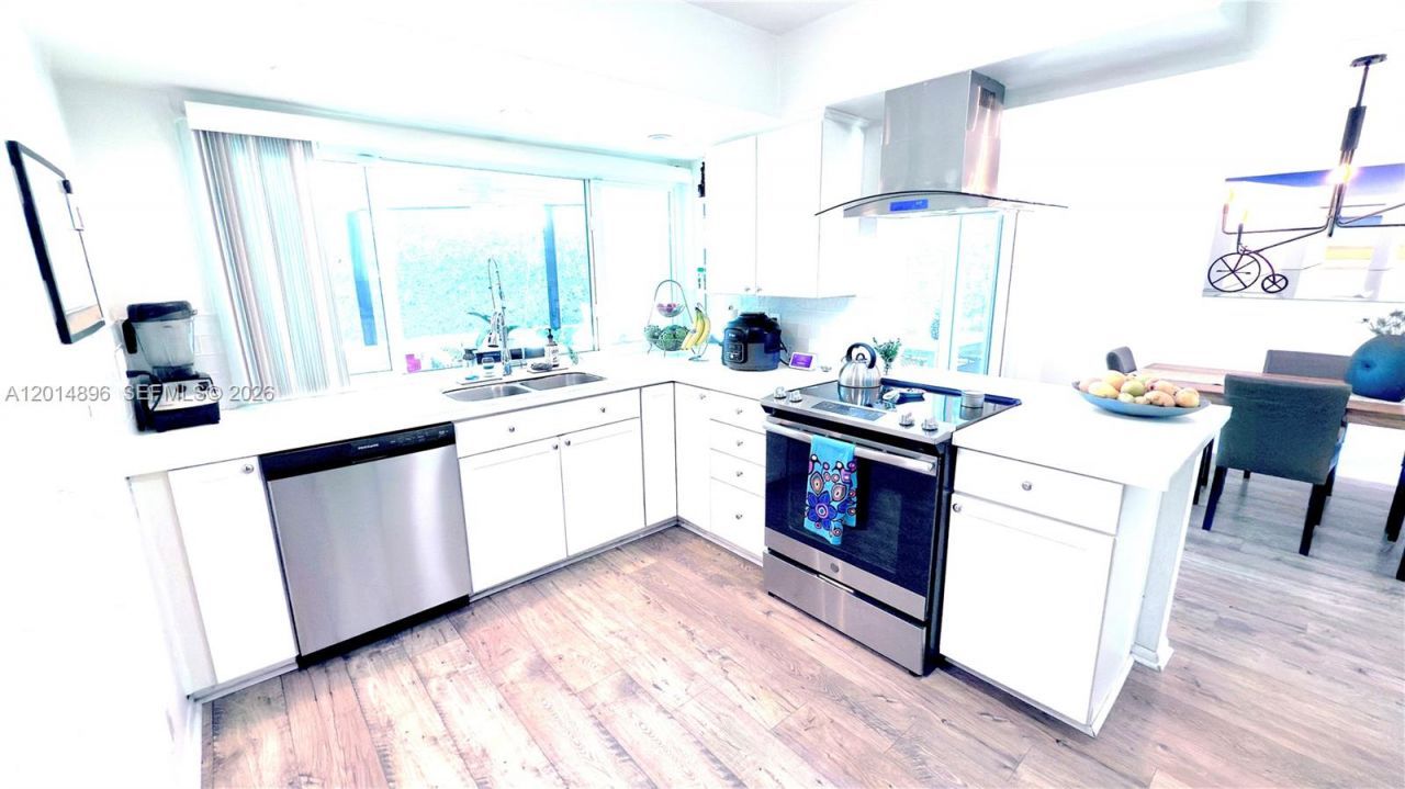 2411 NW 31st St , Boca Raton, FL 33431 Photo