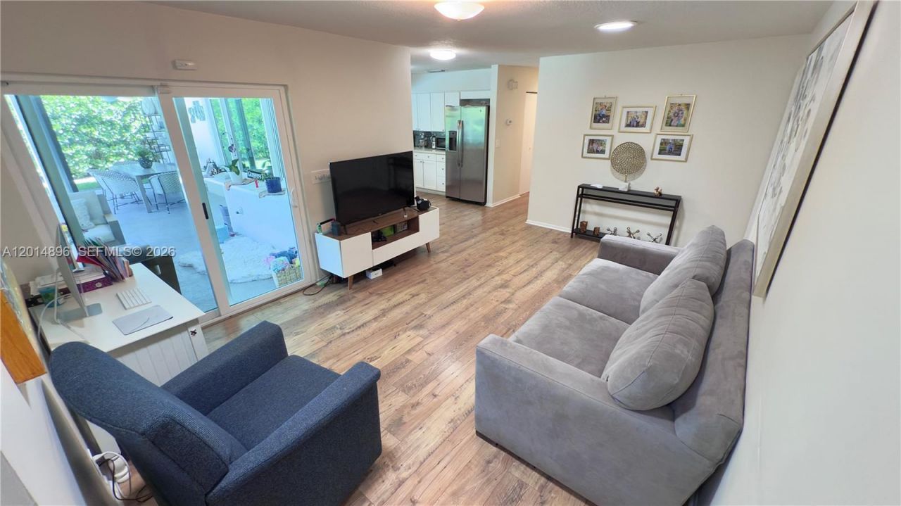 2411 NW 31st St , Boca Raton, FL 33431 Photo