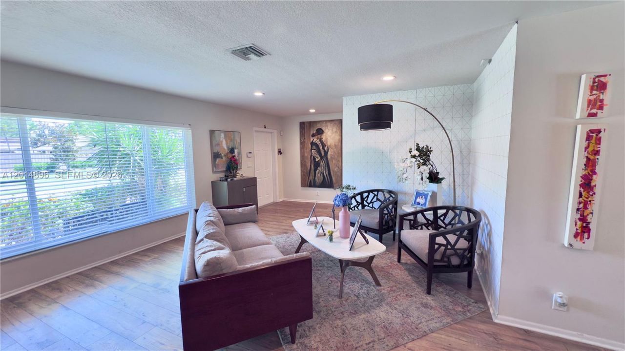 2411 NW 31st St , Boca Raton, FL 33431 Photo