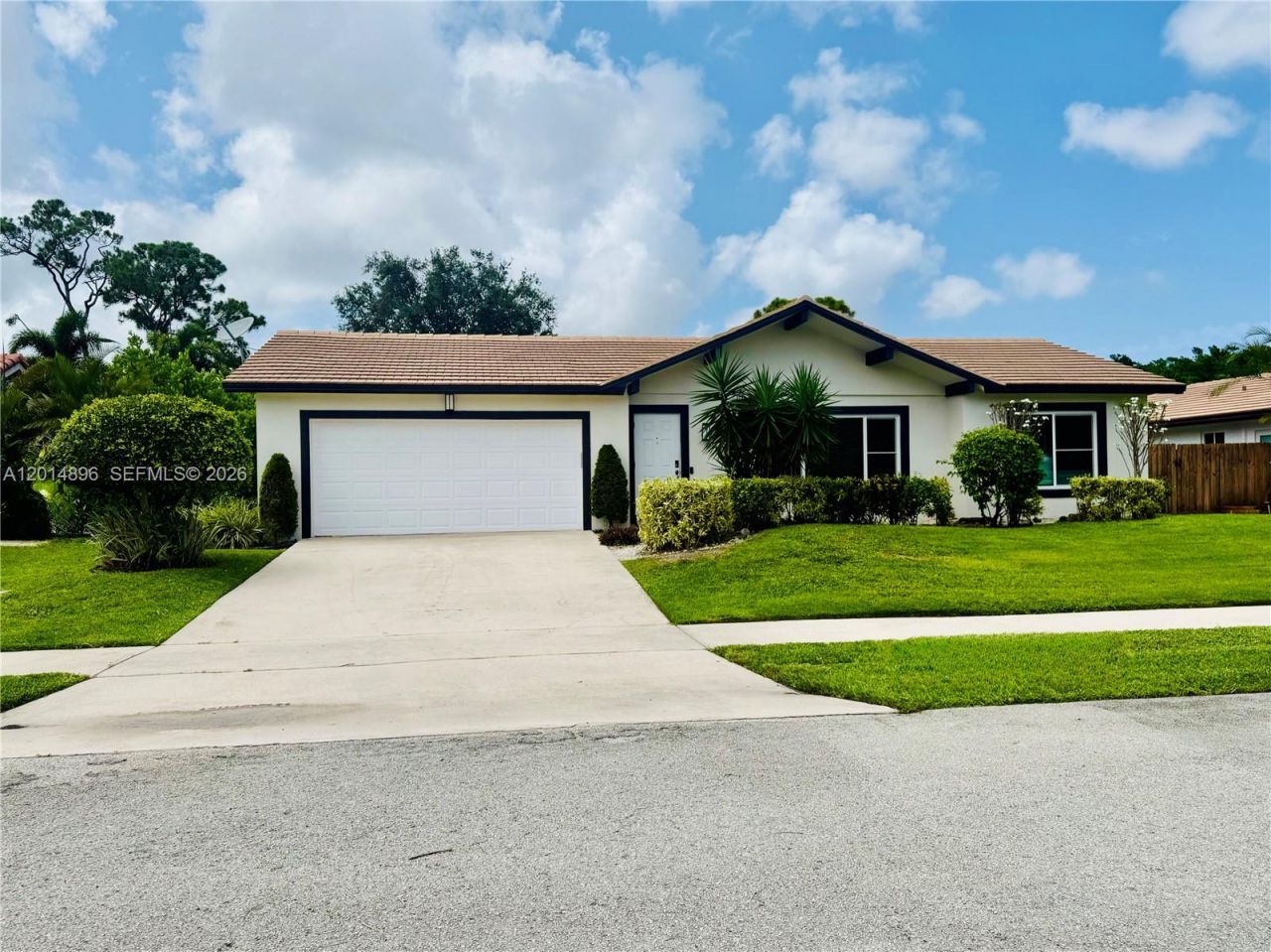 2411 NW 31st St , Boca Raton, FL 33431 Photo