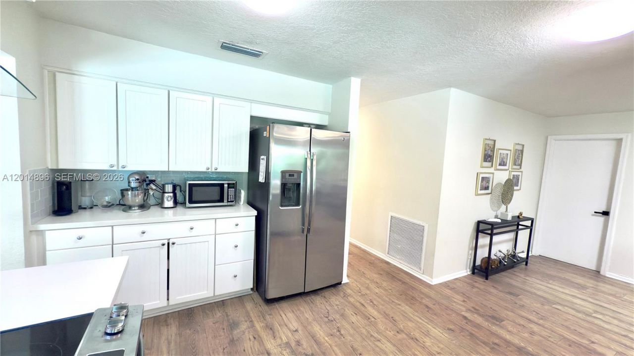 2411 NW 31st St , Boca Raton, FL 33431 Photo