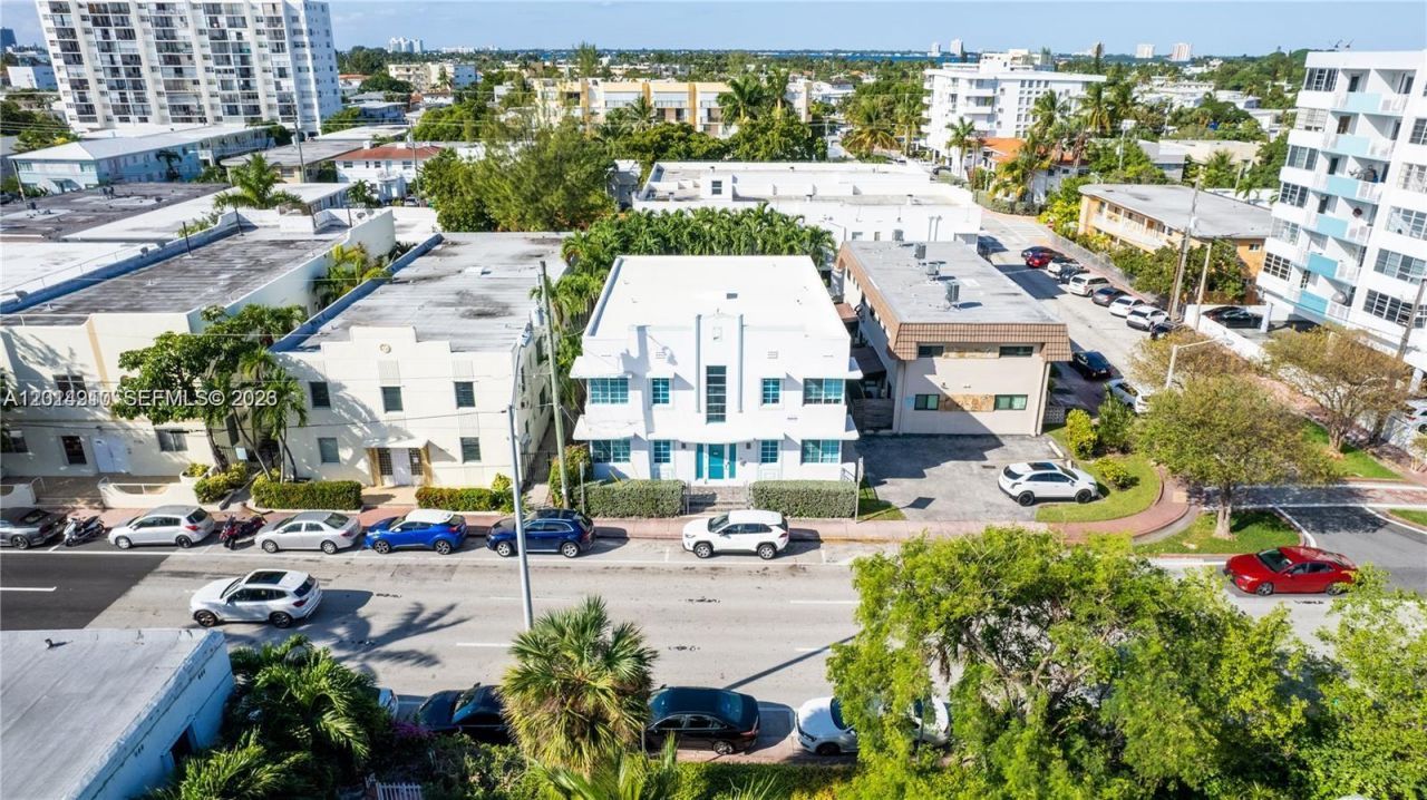 7936 Harding Ave, Unit 1, Miami Beach, FL 33141 Photo