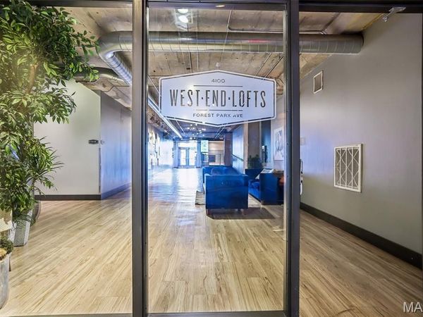4100 Forest Park Avenue, Unit 304, St Louis, MO 63108