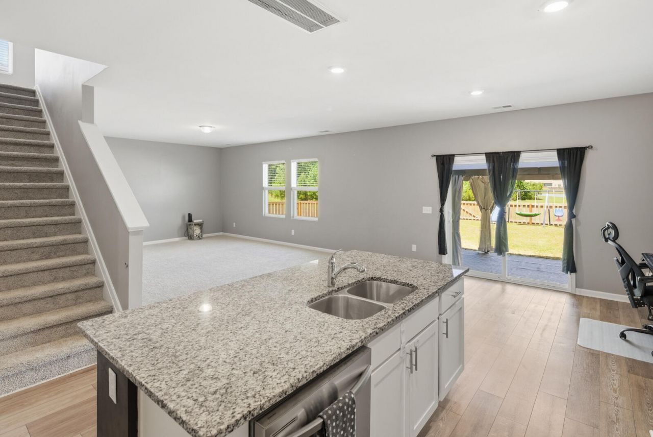 326 Sedona Drive Photo 15