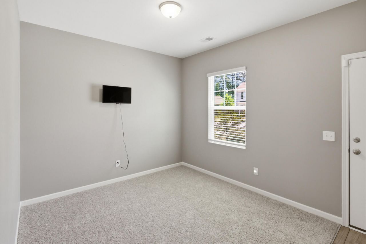 326 Sedona Drive Photo 6