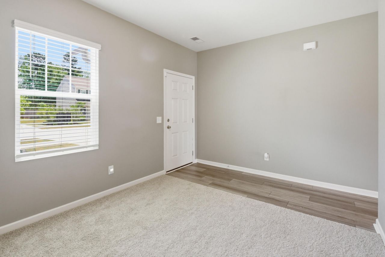 326 Sedona Drive Photo 7