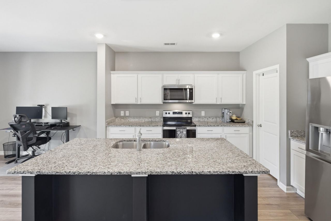 326 Sedona Drive Photo 9
