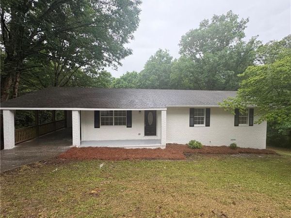 643 Akins Road , Chickamauga, GA 30707