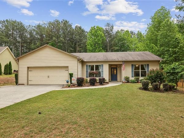 153 Knob Creek, Dawsonville, GA 30534