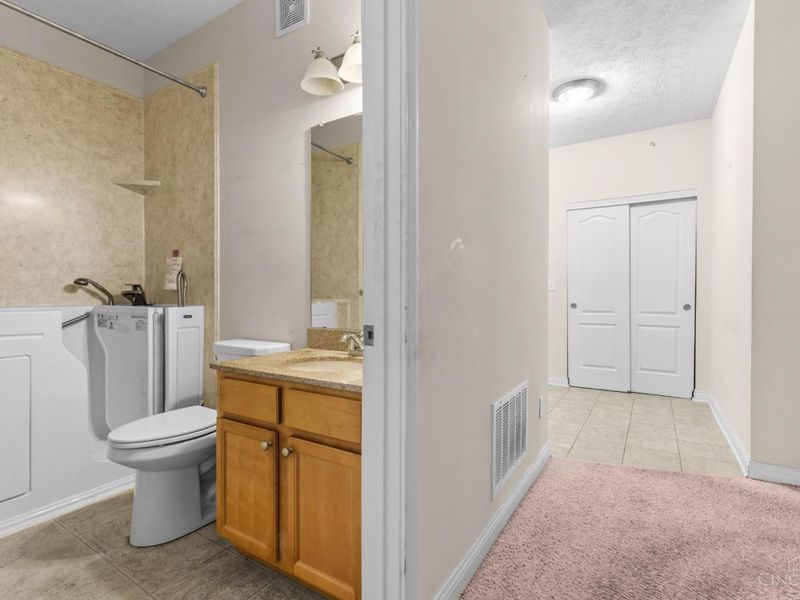 3142 Grand Falls Boulevard, Deerfield Twp., OH 45039 Photo 16