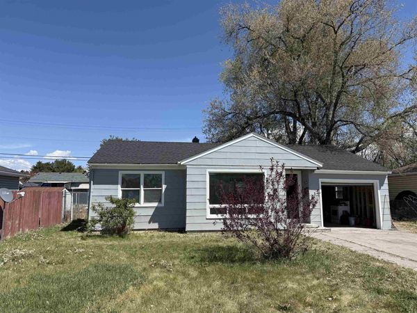 916 Howard, Pocatello, ID 83201