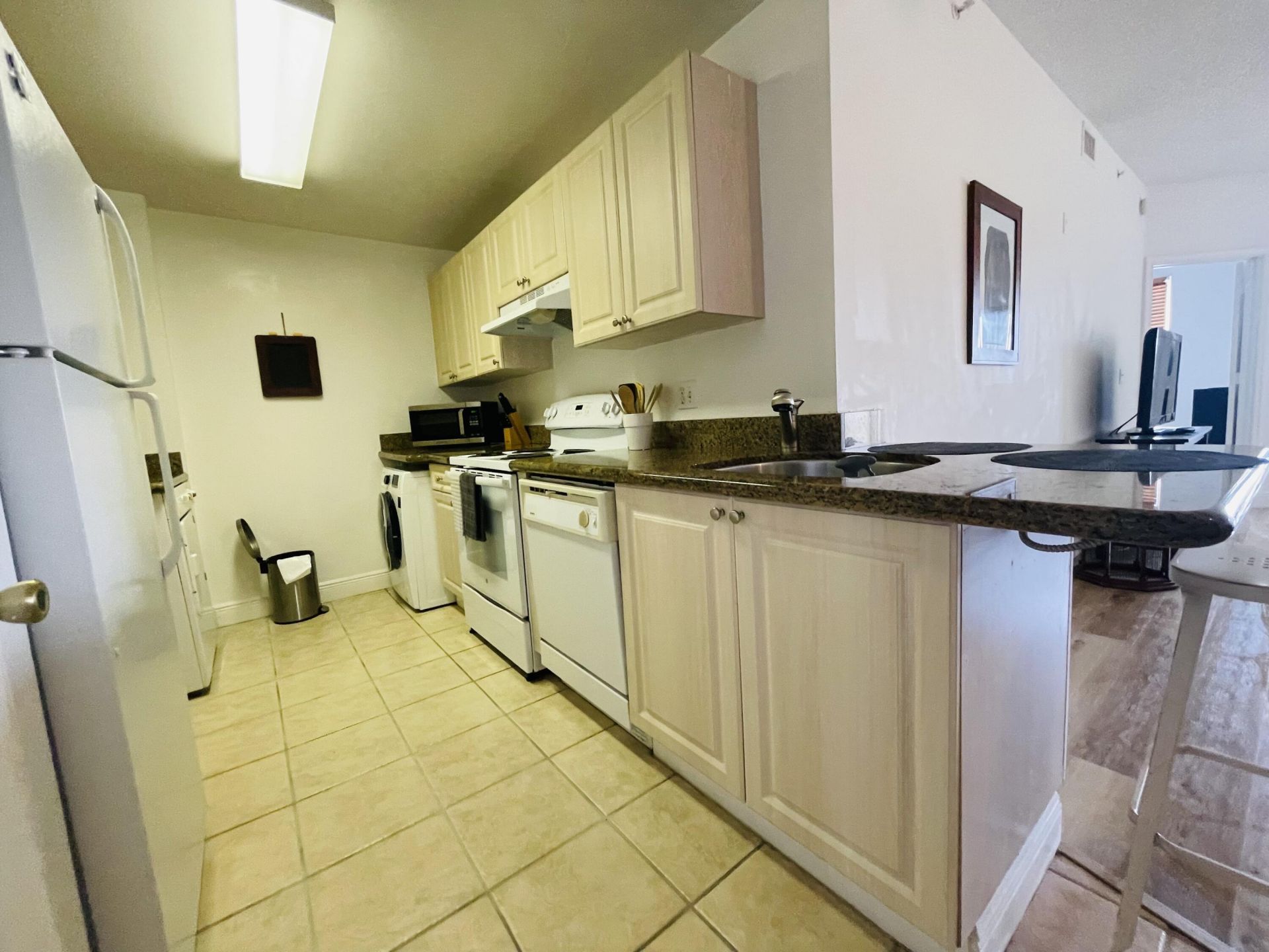 2040 Greenview Shores Boulevard, Unit 221, Wellington, FL 33414 Photo