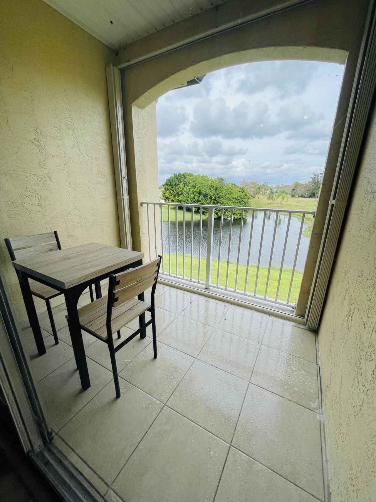 2040 Greenview Shores Boulevard, Unit 221, Wellington, FL 33414 Photo