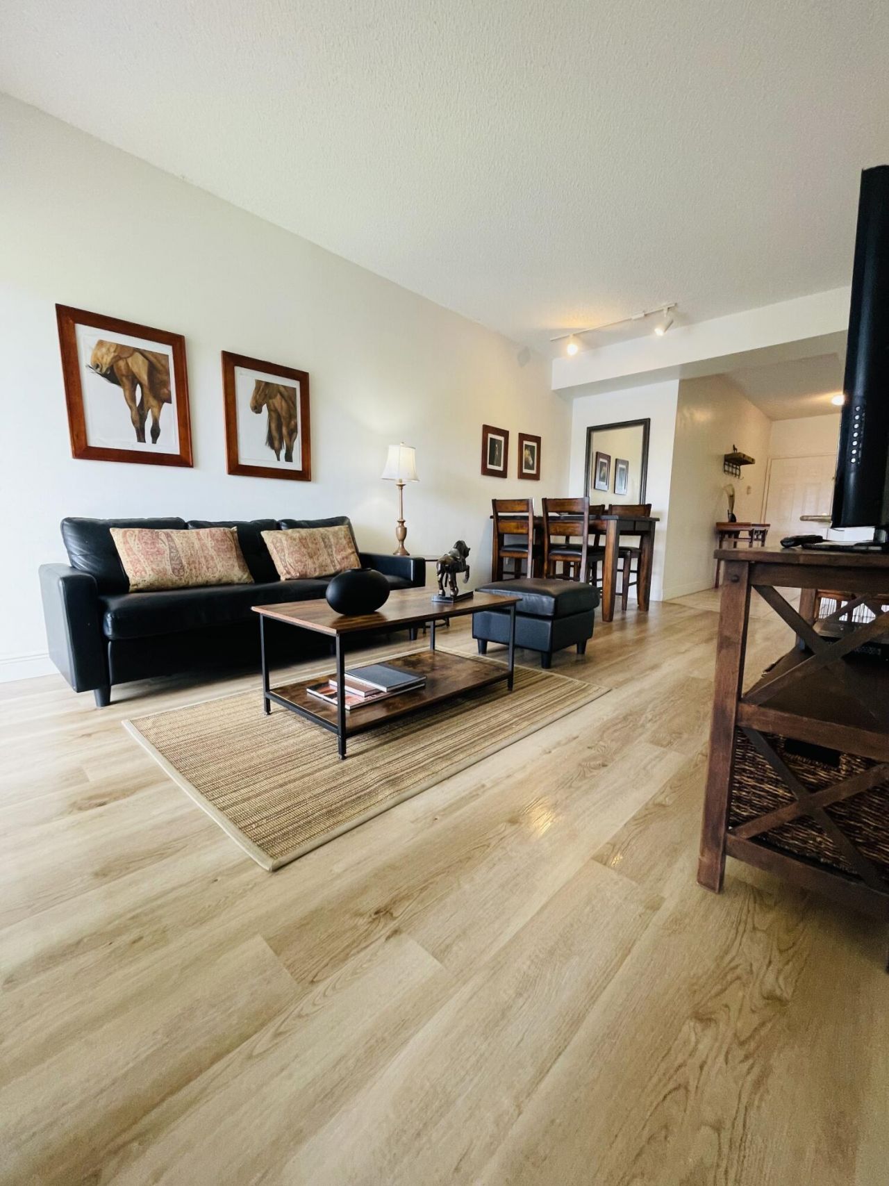 2040 Greenview Shores Boulevard, Unit 221, Wellington, FL 33414 Photo