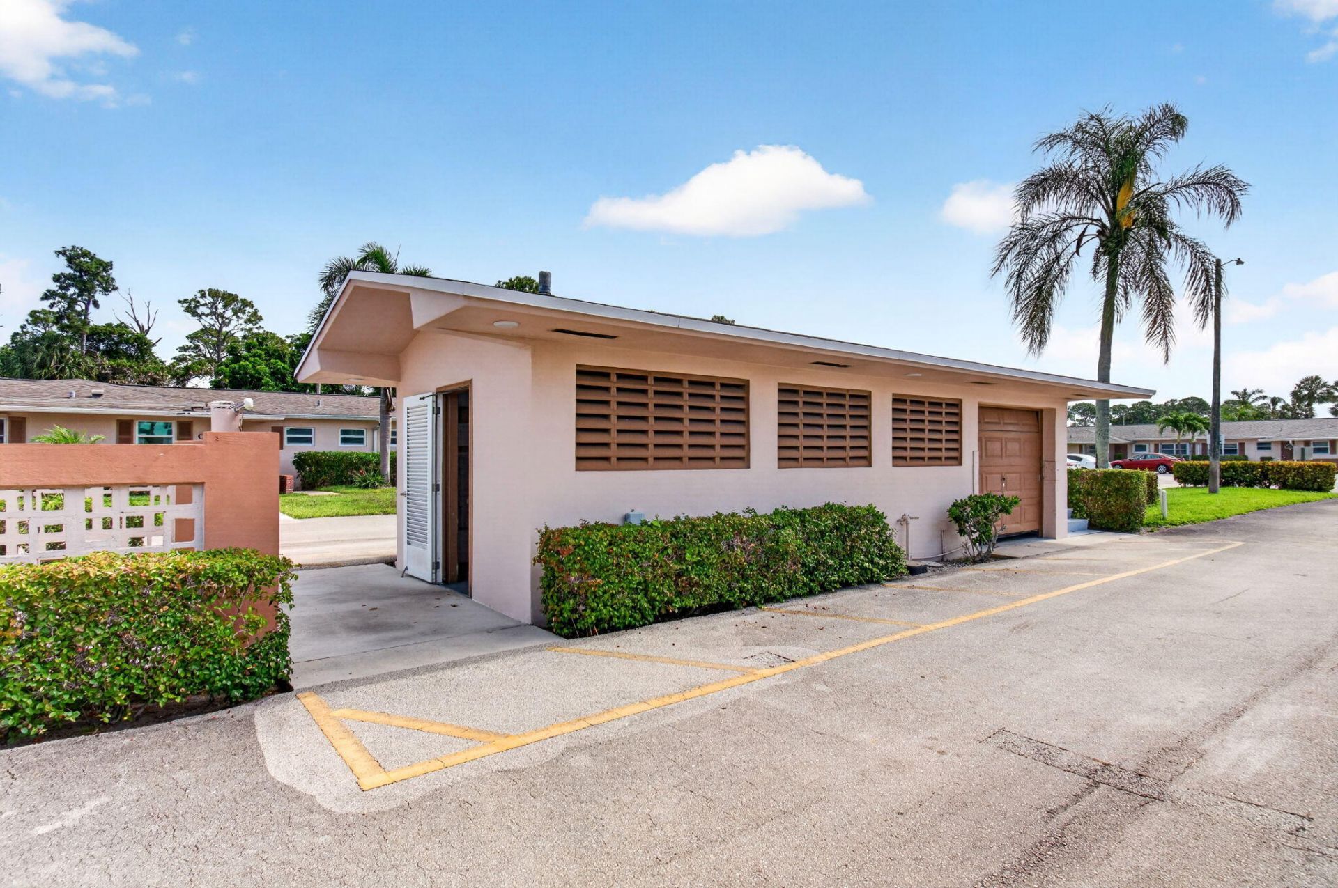 2533 Dudley Dr W, Unit E, West Palm Beach, FL 33415 Photo