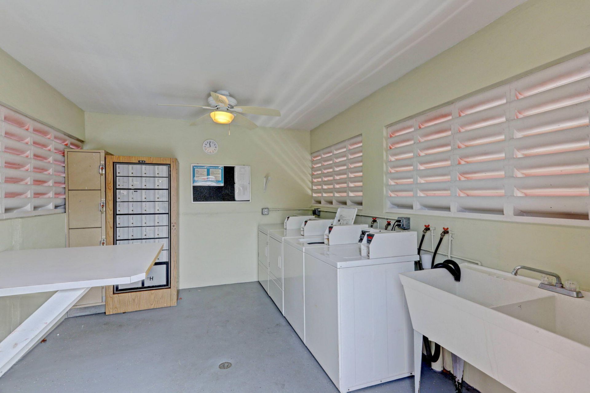 2533 Dudley Dr W, Unit E, West Palm Beach, FL 33415 Photo