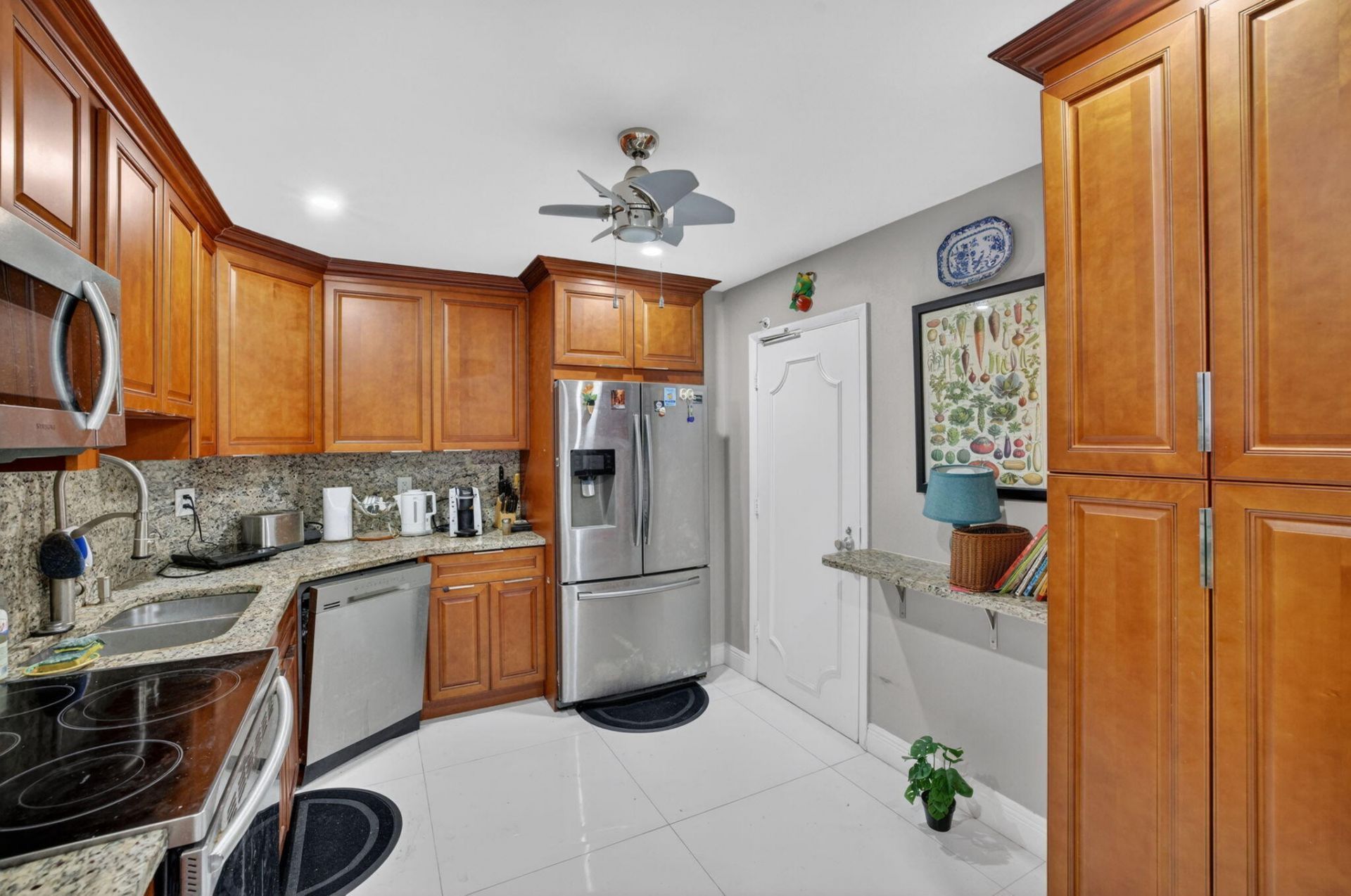 3333 NE 34th Street, Unit 701, Fort Lauderdale, FL 33308 Photo