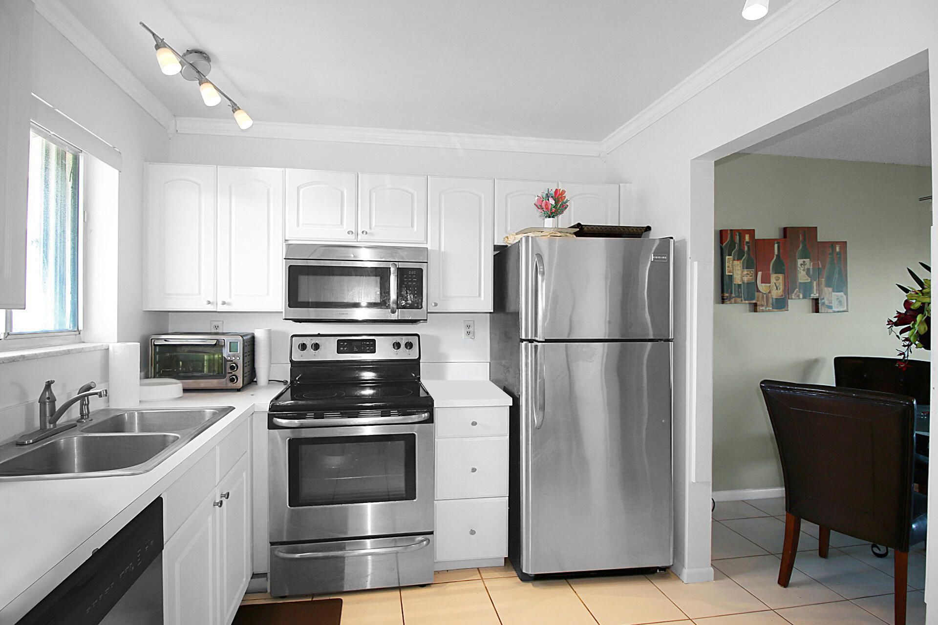 300 Waterway Drive S, Unit 407, Lantana, FL 33462 Photo