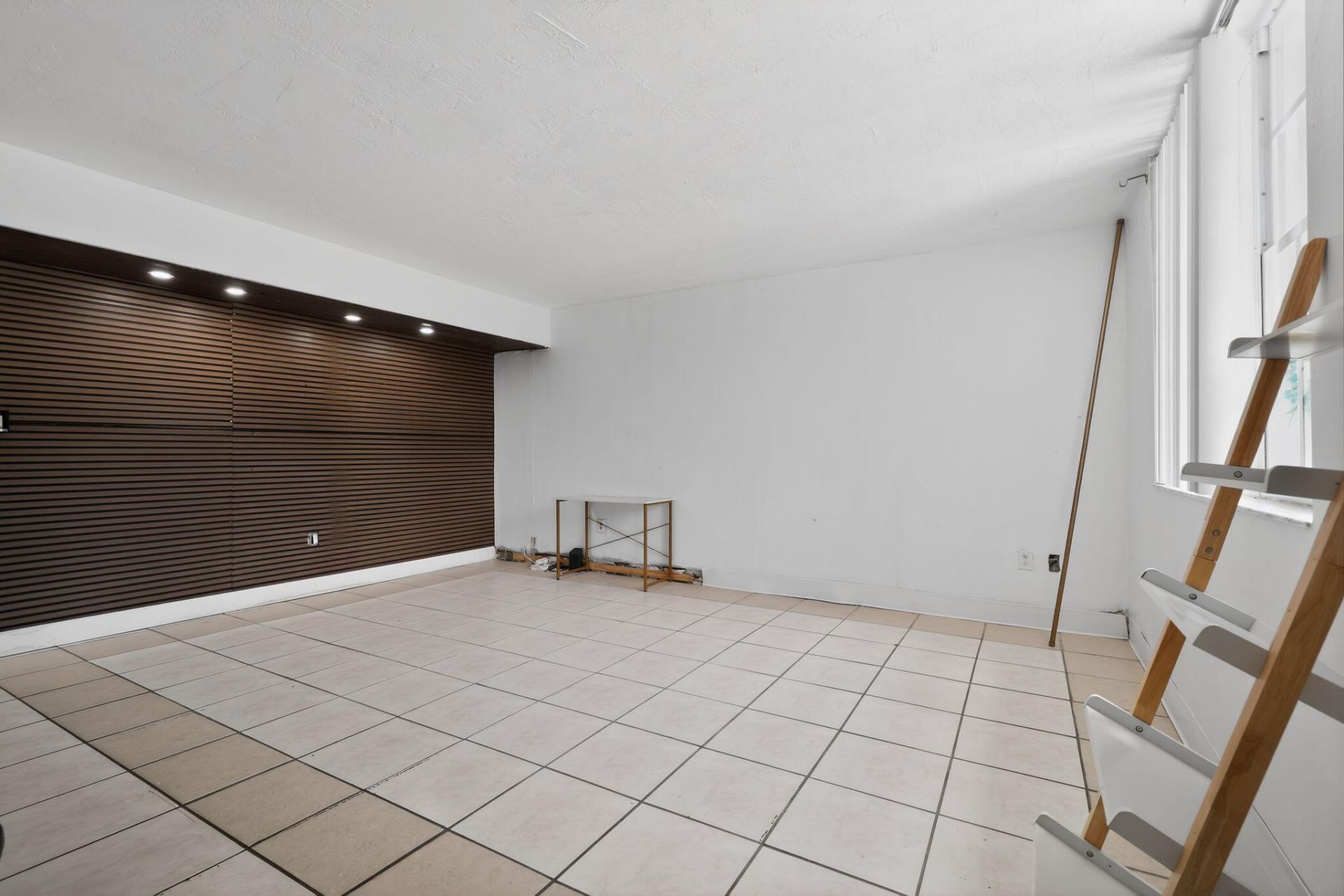 251 NE 142nd Street, Unit 21a, Miami, FL 33161 Photo