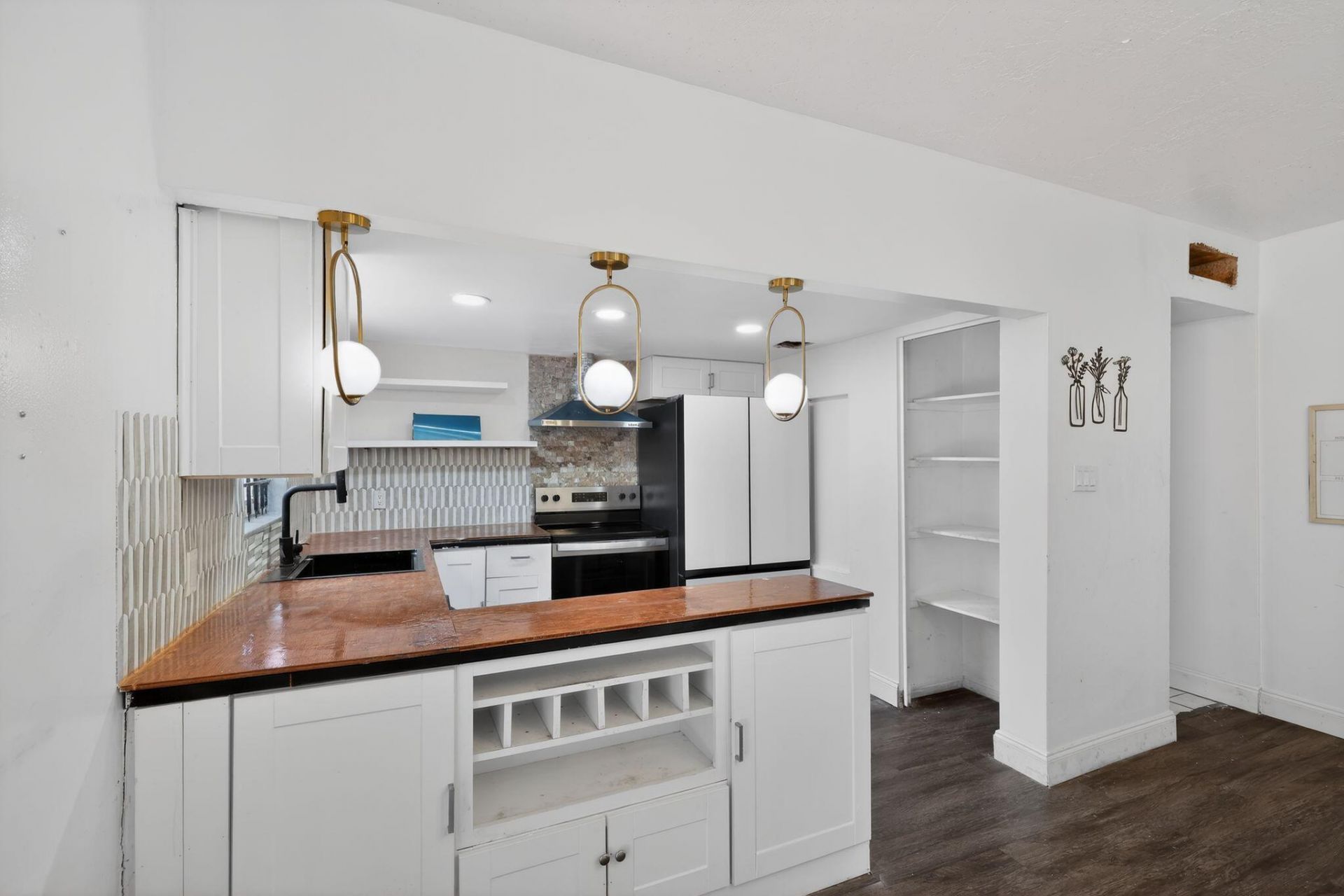 251 NE 142nd Street, Unit 21a, Miami, FL 33161 Photo