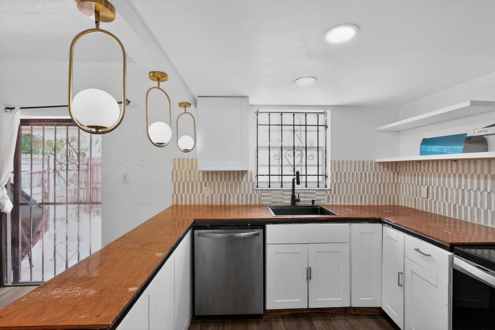 251 NE 142nd Street, Unit 21a, Miami, FL 33161 Photo