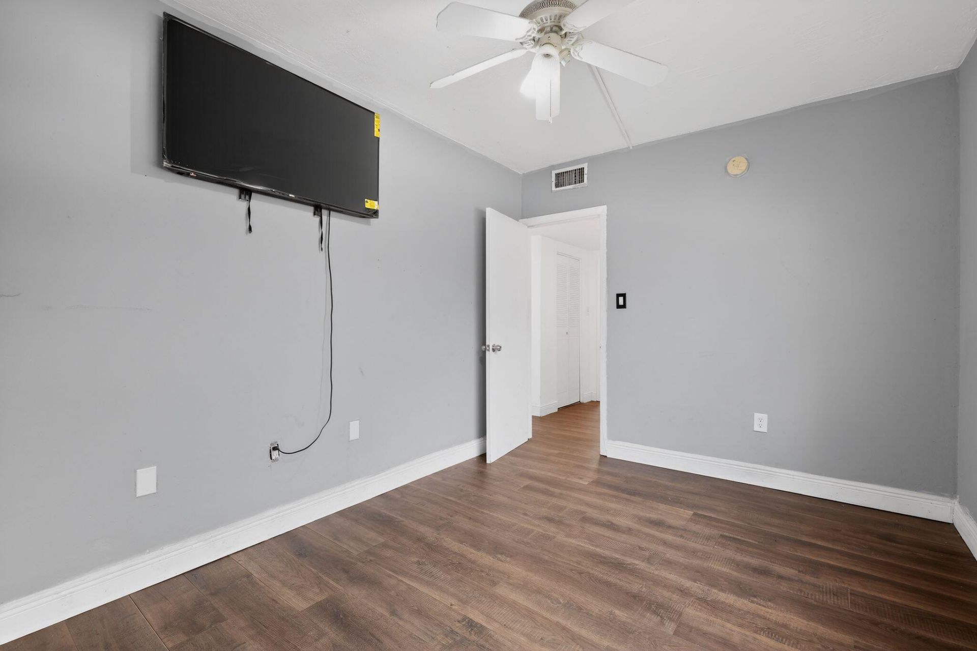 251 NE 142nd Street, Unit 21a, Miami, FL 33161 Photo