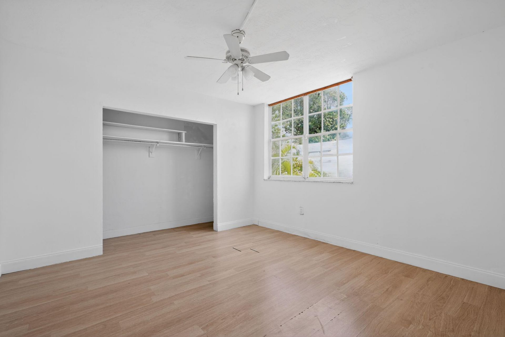 251 NE 142nd Street, Unit 21a, Miami, FL 33161 Photo