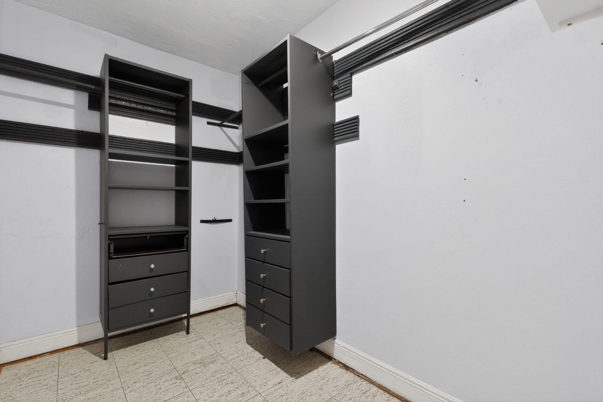 251 NE 142nd Street, Unit 21a, Miami, FL 33161 Photo