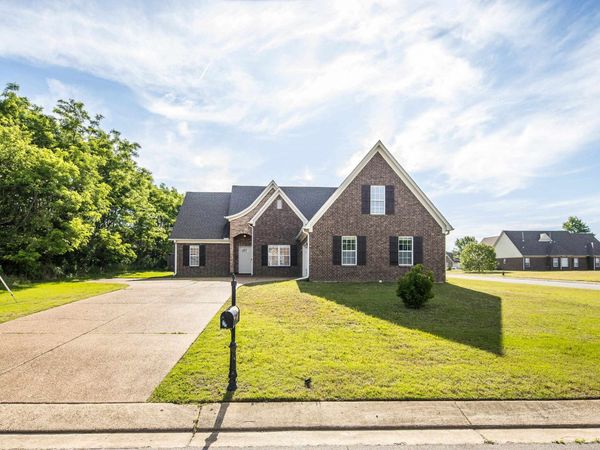185 BEAU TISDALE DR, Oakland, TN 38060