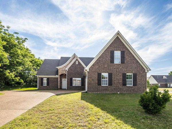 185 BEAU TISDALE DR, Oakland, TN 38060