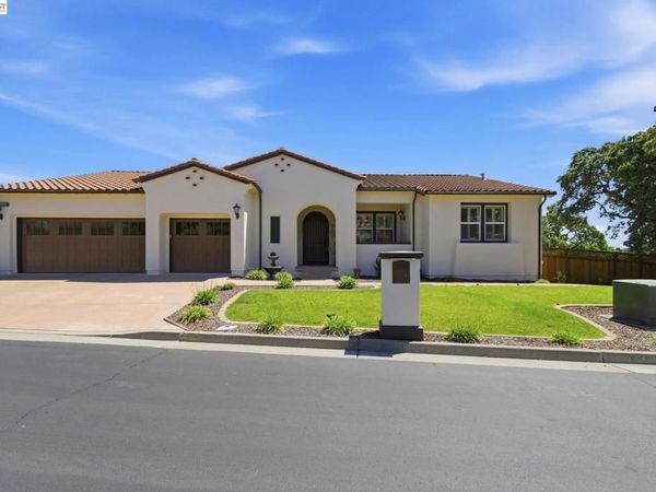 5322 Carole Ridge Ct., Fairfield, CA 94534